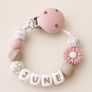 Speenkoord met naam ‘June' - Licht roze/ bloem/ zand