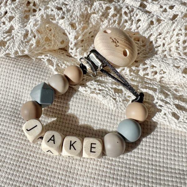 Speenkoord met naam ‘Jake’ - beige/ grijs/blauw
