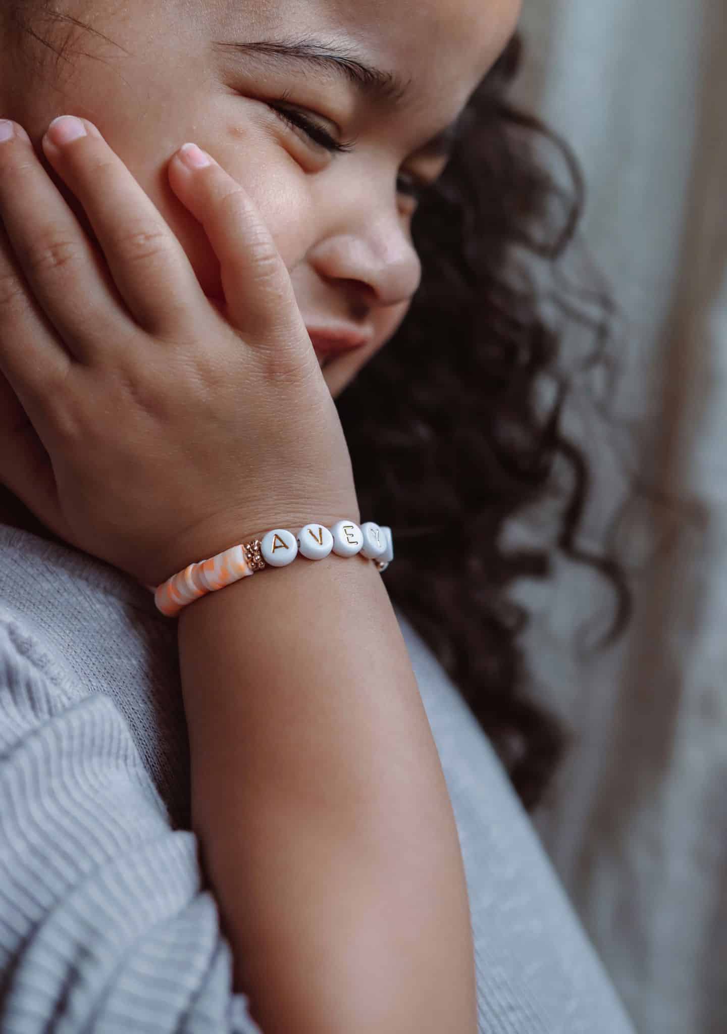 Armband katsuki lava | Musthaves by Kell - De musthaves voor jouw baby of peuter