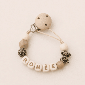 Speenkoord met naam ‘Romée’ - zand/mocca/panter