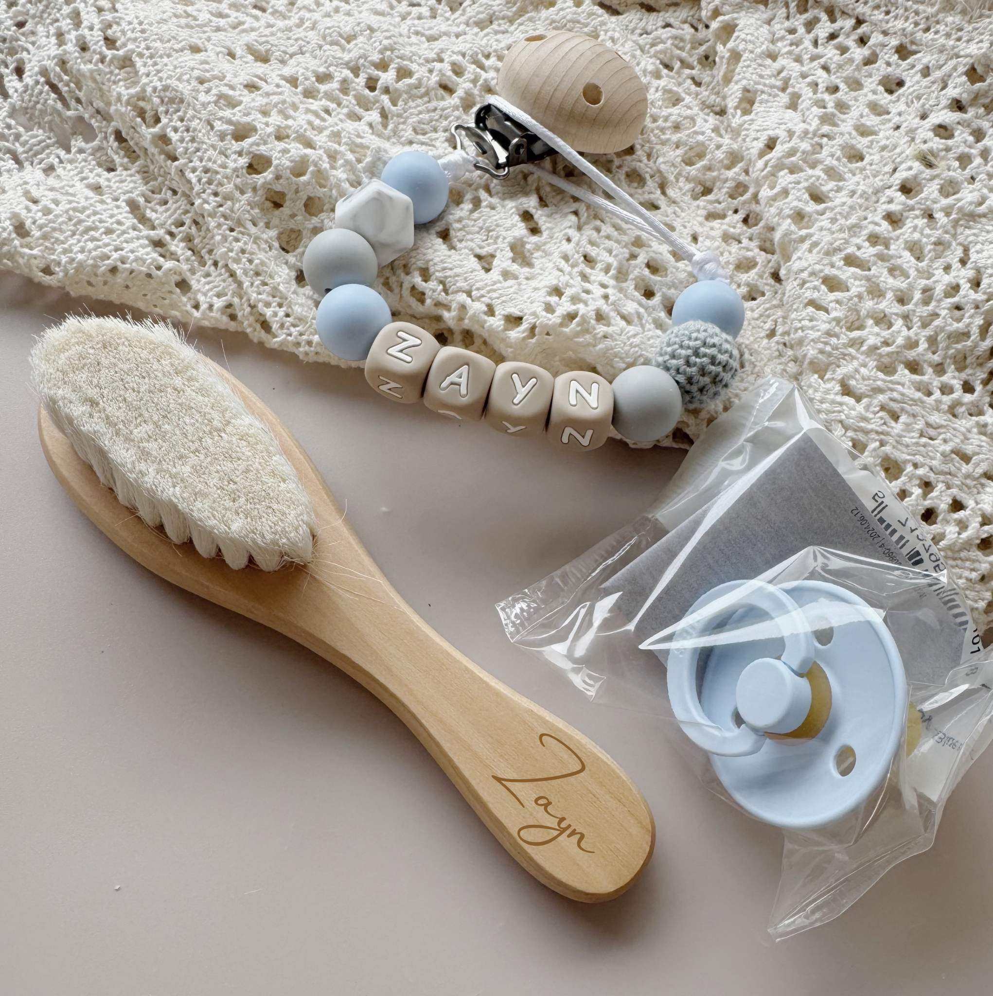 Kraamcadeau met naam - Cadeauset blauw €25