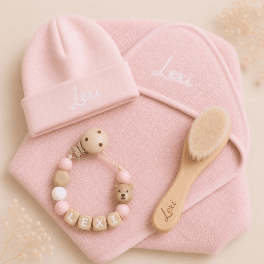 Kraamcadeau met naam - Cadeauset pink €40