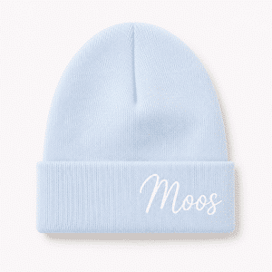 Babymutsje licht blauw met naam