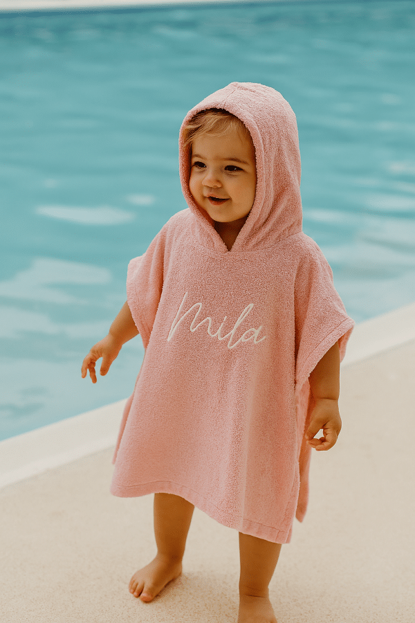 Bad poncho roze met naam - Afbeelding 2