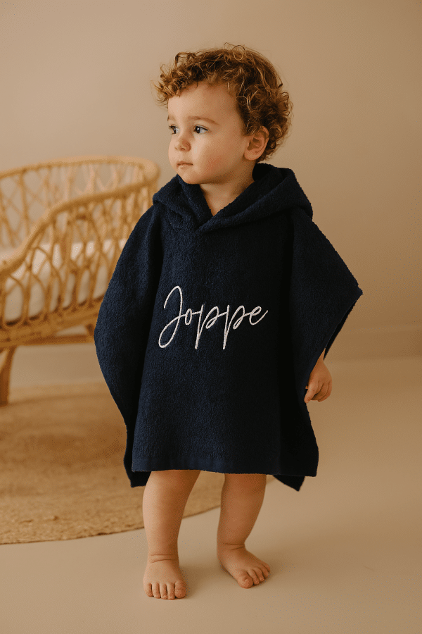 Bad poncho navy met naam - Afbeelding 2