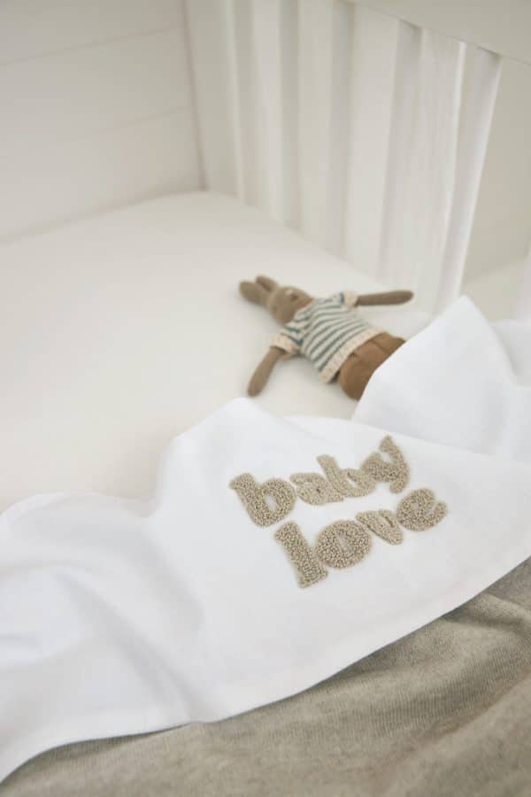 WIEGLAKEN BABY LOVE