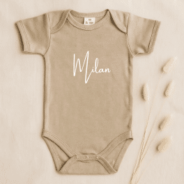 Romper naam met sierletters