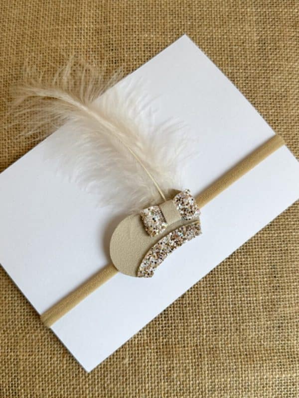 Haarbandje pietenmutsje – beige champagne