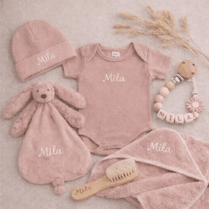 Kraamcadeauset met naam roze