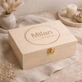 Houten bewaardoosje met naam – Gepersonaliseerd herinneringen box